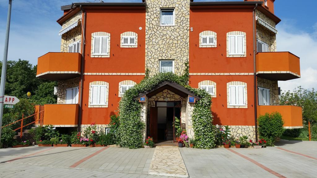 Apartments Dugonjic Umag Eksteriør bilde