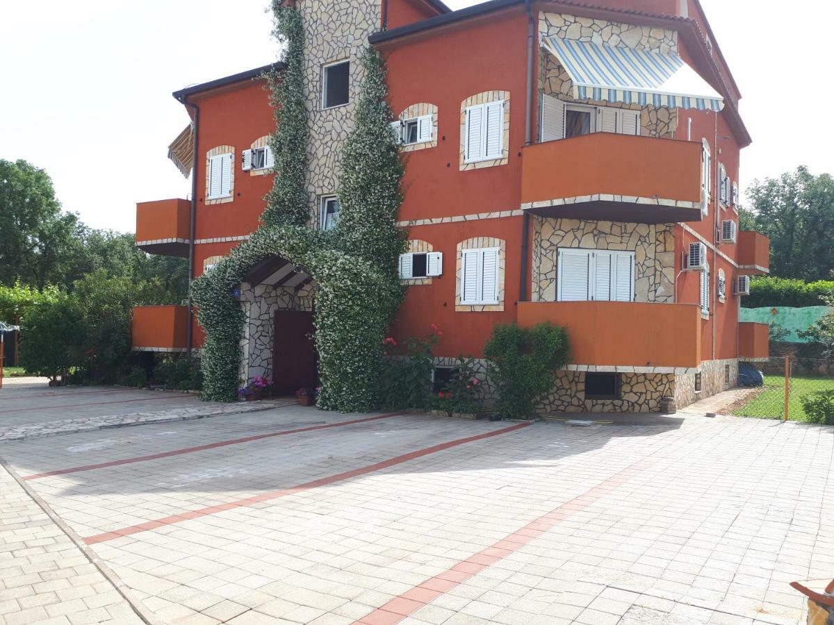 Apartments Dugonjic Umag Eksteriør bilde